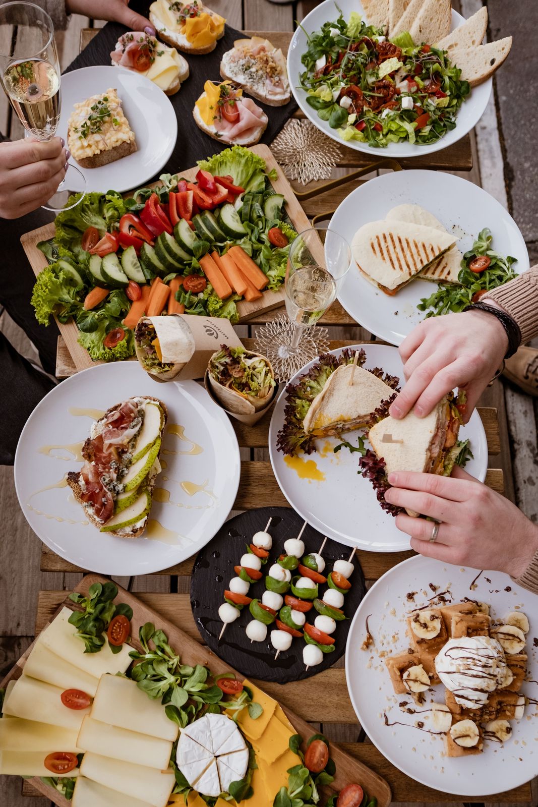 Interiér kavárny Kantýna Kafe Brno